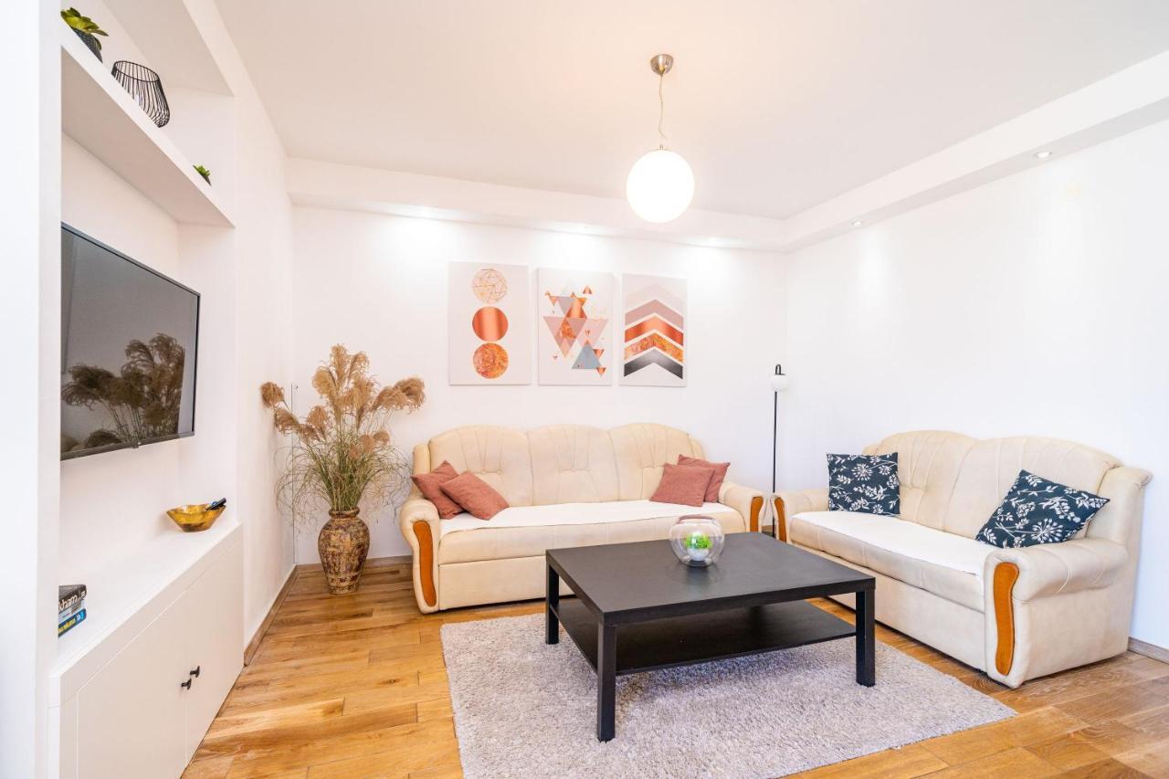 Apartment Hladilo ดูบรอฟนิก ภายนอก รูปภาพ
